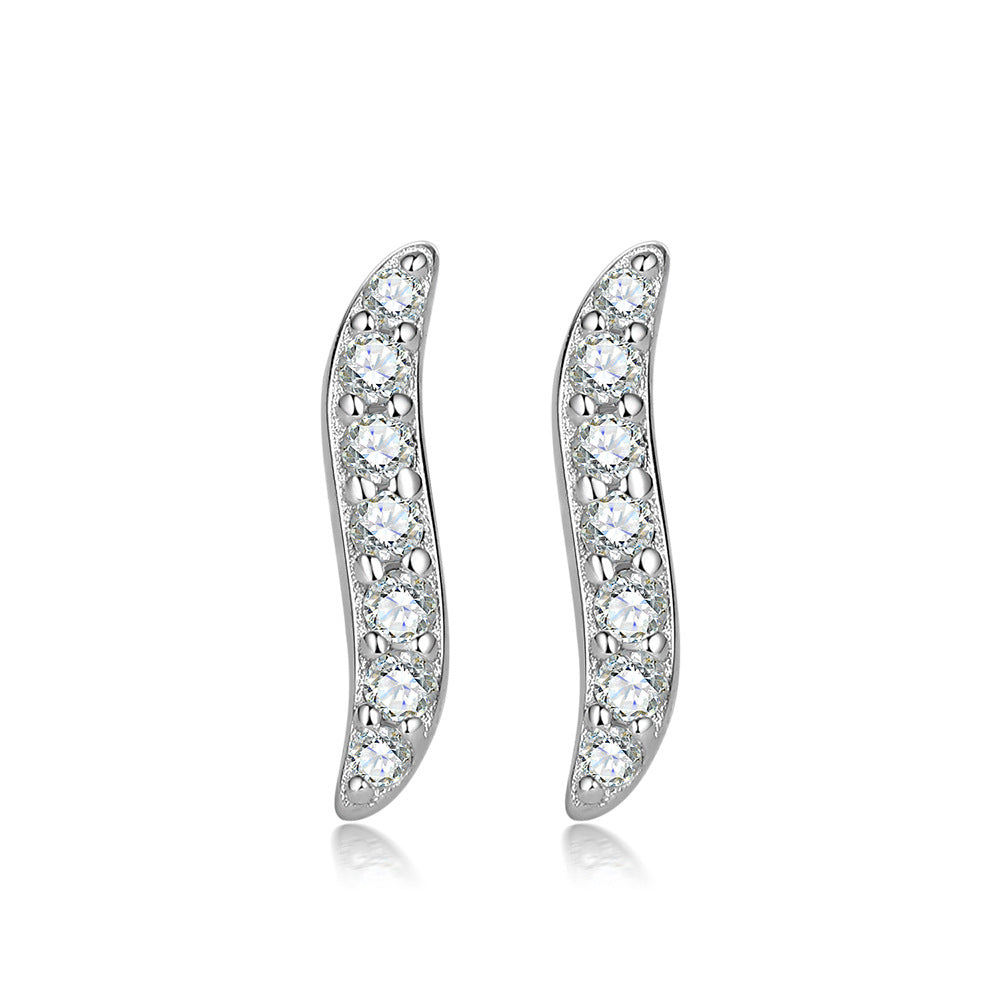 Damen Ohrstecker im eleganten Wellen-Design mit funkelnden Zirkonia Shop Nory