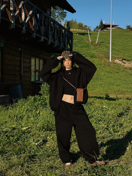 Damen Komfort-Kapuzen-Zipjacke mit verdecktem Reißverschluss, Kängurutasche und gerader Sweat-Hose Shop Nory