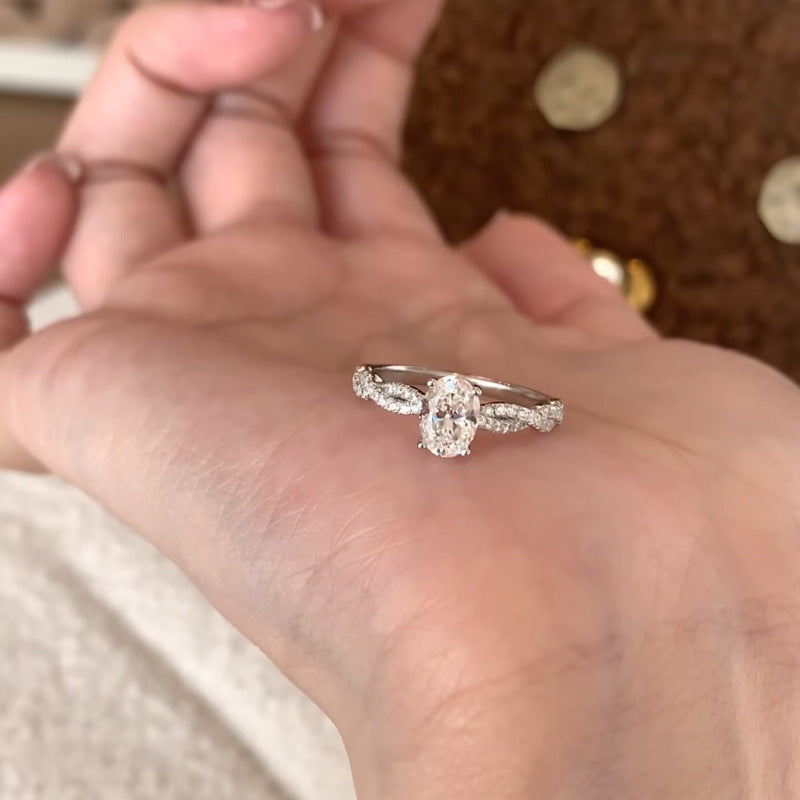 Damen Zarter und romantischer Ring mit funkelnden Zirkonia-Elementen Shop Nory