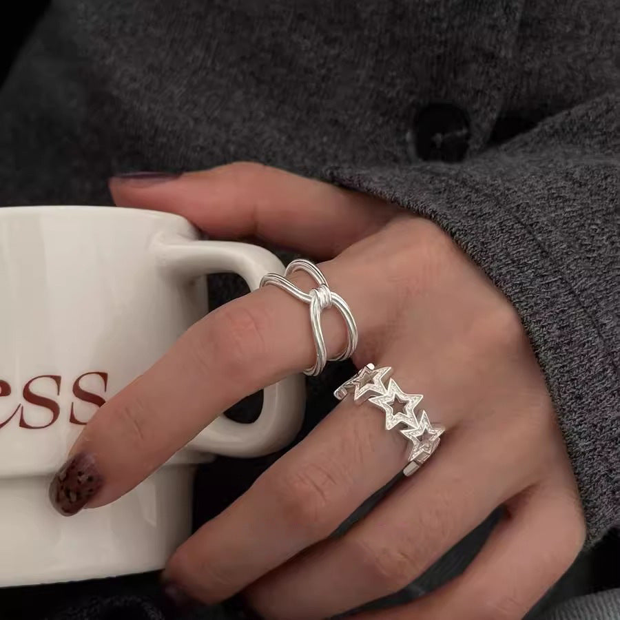 Damen Ring mit funkelndem Sternenmotiv aus hochwertigem Edelstahl Shop Nory
