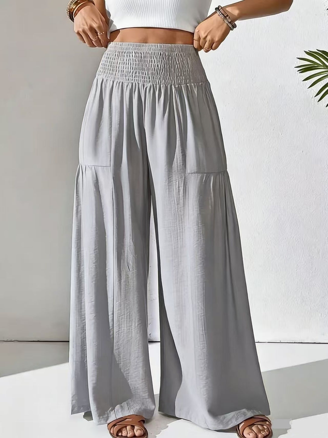 Damen weite Palazzo-Hose mit gerafftem Smock-Bund und Stufendetails Shop Nory