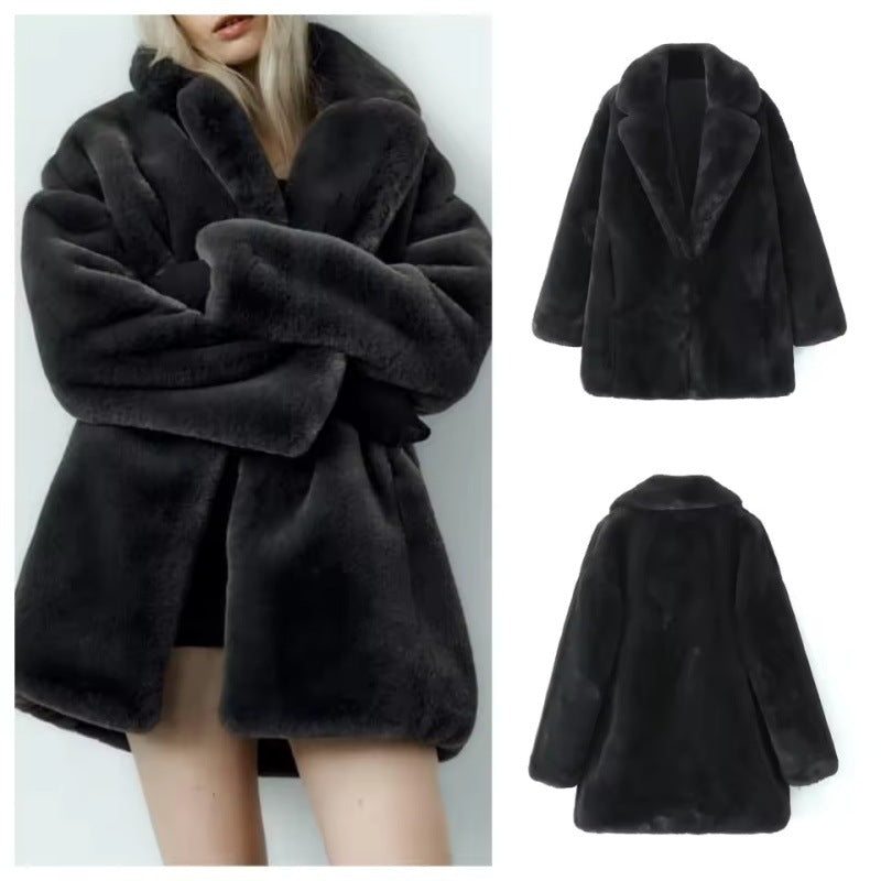 Damen Kurzmantel aus ultraflauschigem Hochflor‑Faux‑Fur mit kastiger Silhouette und voluminösem Reverskragen Shop Nory
