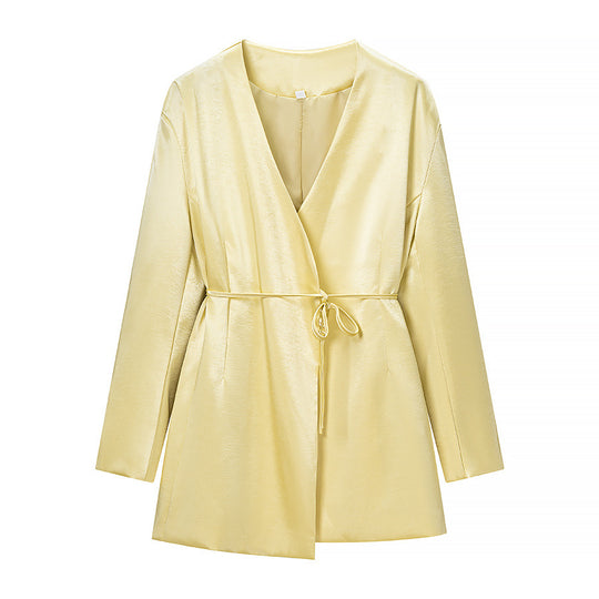 Damen Zweiteiliges Satin-Ensemble mit Wickelblazer und weiter Plissee-Hose Shop Nory
