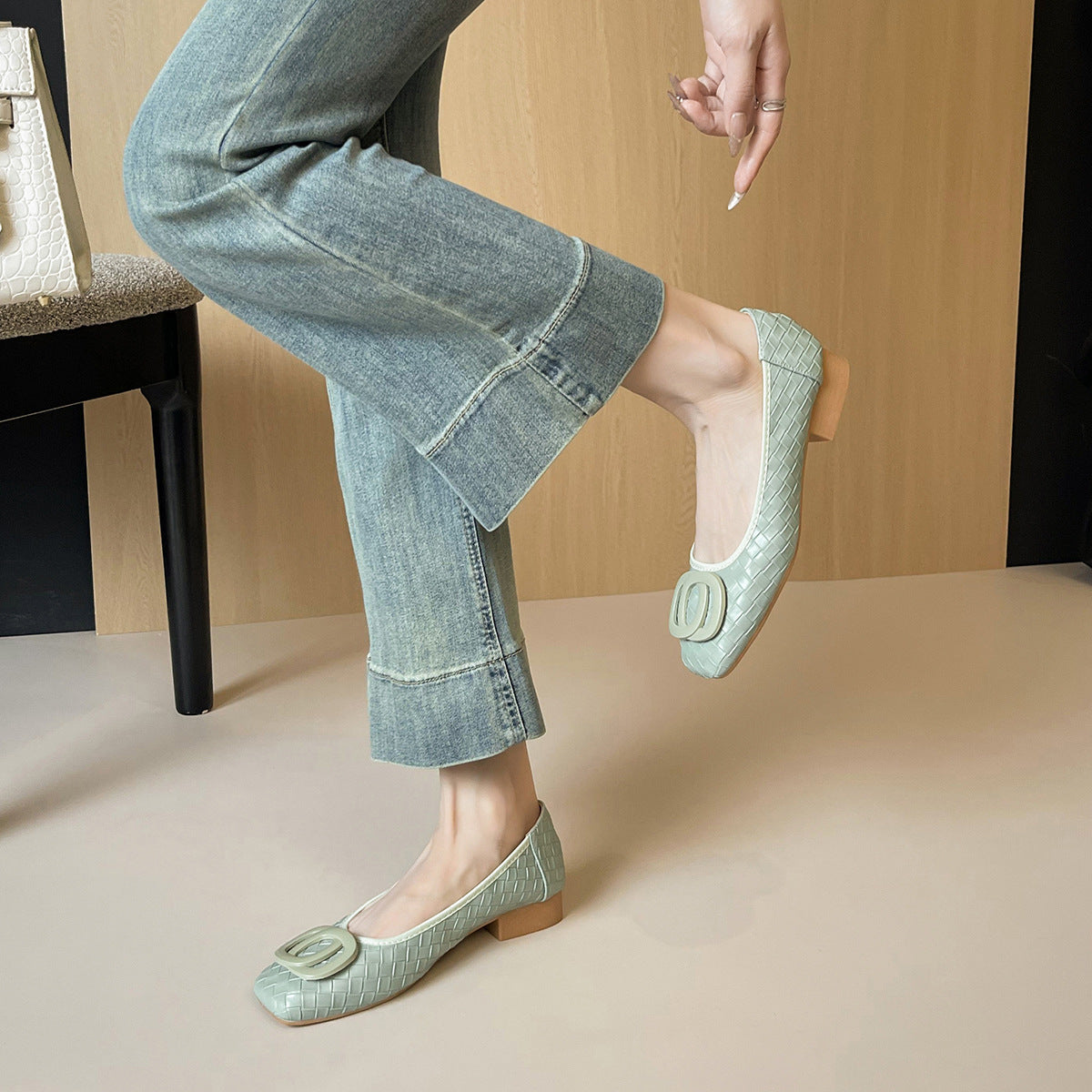 Damen Ballerinas mit schickem Reliefmuster und modischem Schnallenakzent