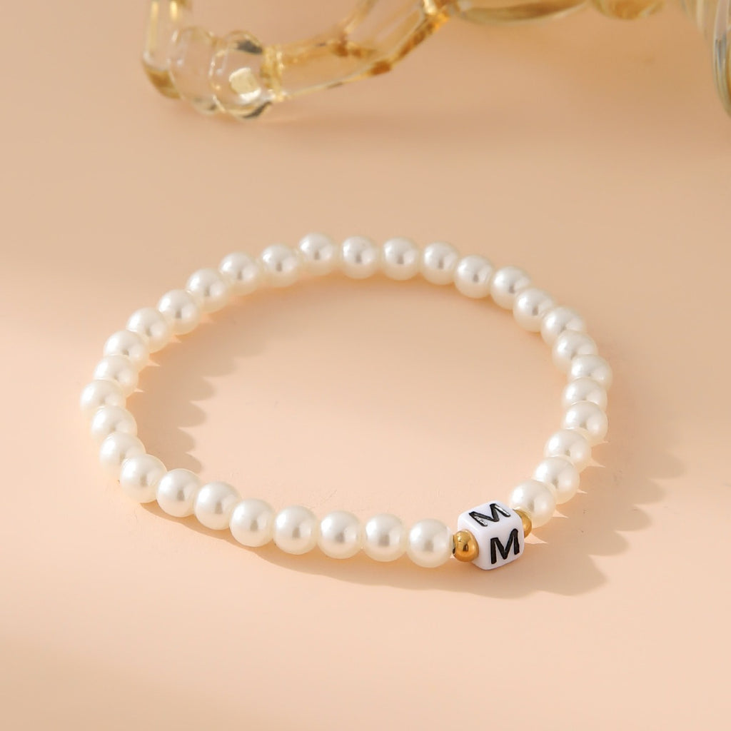 Damen Elegantes Perlenarmband mit personalisierbarem Buchstaben Shop Nory