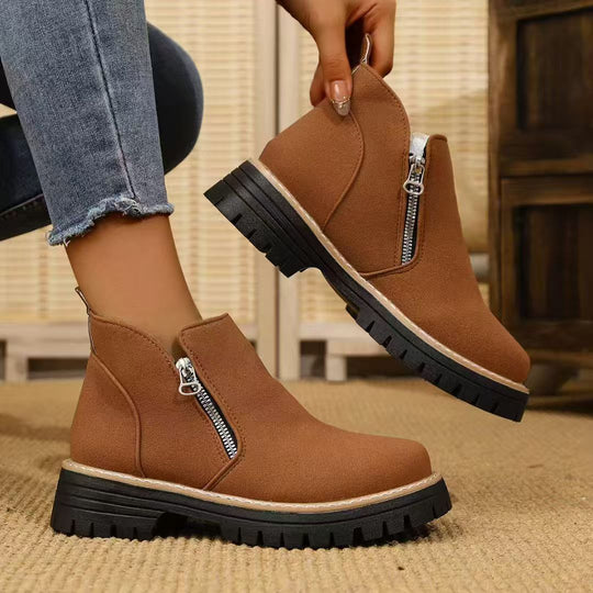 Damen Warme Chelsea-inspirierte Stiefelette mit seitlichem Reißverschluss und grober Profilsohle Shop Nory
