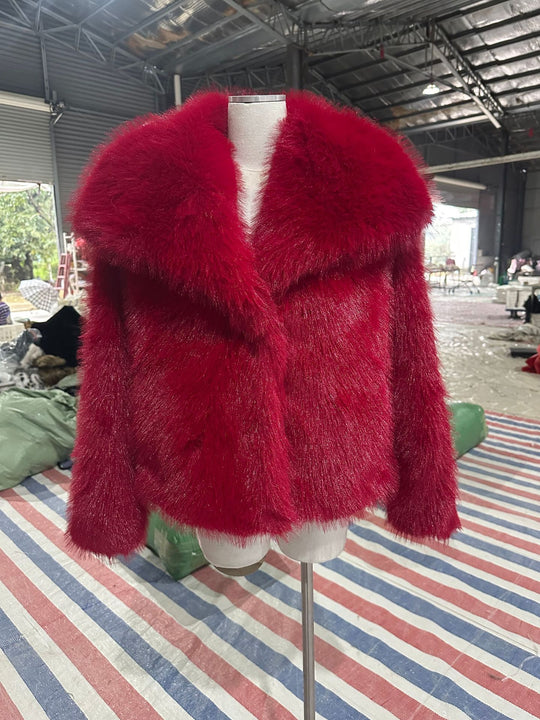 Damen Kurzbolero im Boxy-Cut aus veganem Shaggy-Kunstpelz mit XXL-Schalkragen Shop Nory