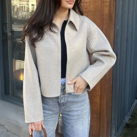Damen nan kaschmirähnliche Wolljacke mit durchgehendem Reißverschluss, oversized Schnitt und Hemdkragen Shop Nory