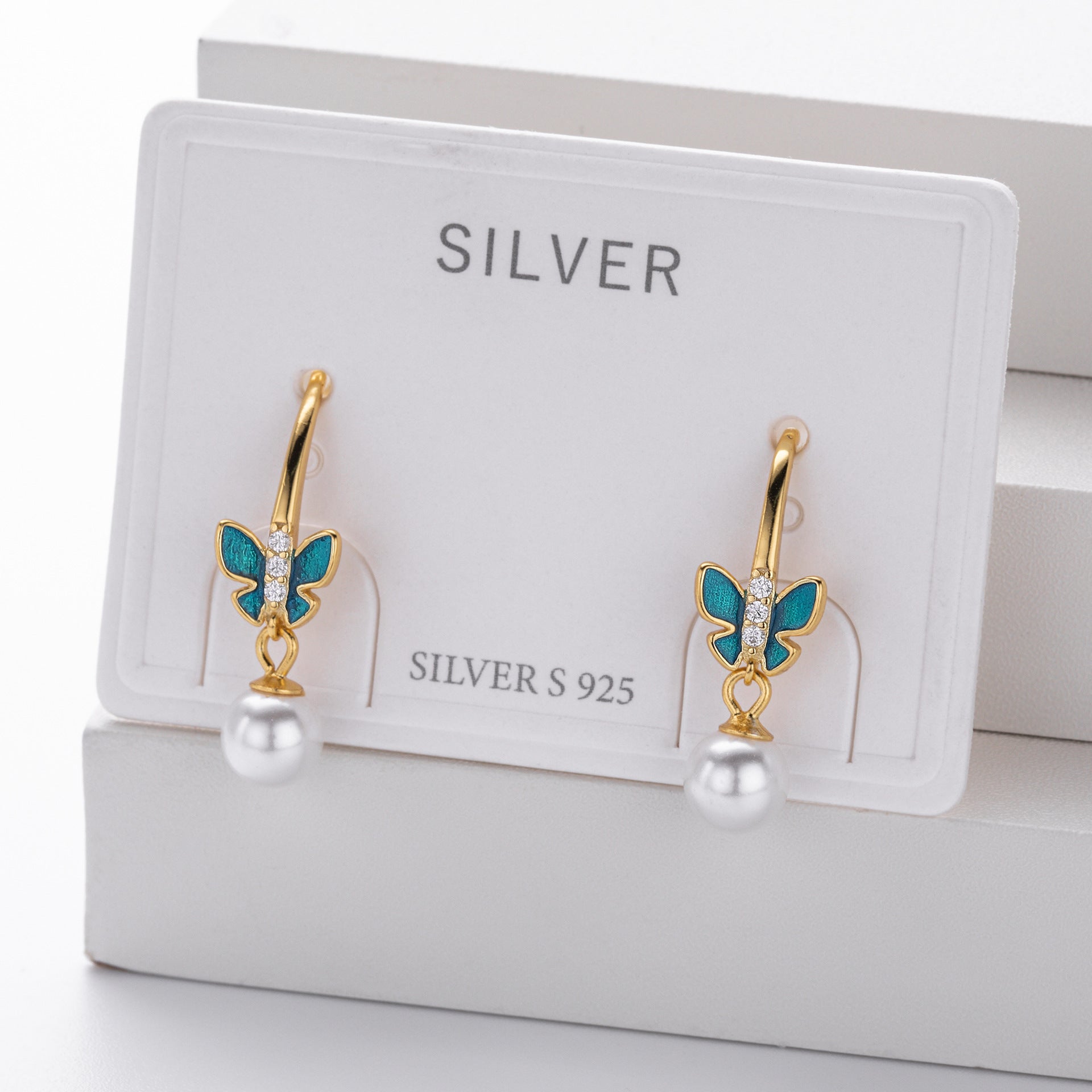 Damen Ohrhänger mit filigranem Schmetterlingsdesign aus hochwertigem 925 Sterling Silber und Perlenakzenten Shop Nory