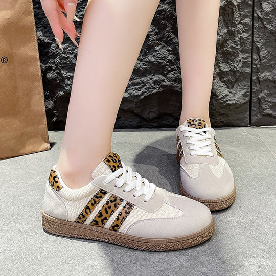 Damen Low-Top Sneaker mit Leoparden-Detail, Velours- und Textilmix Shop Nory