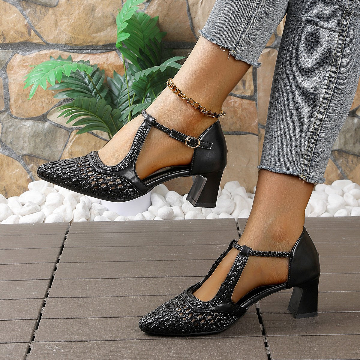 Damen elegante T-strap Sandaletten mit geflochtenem Design und komfortablem Blockabsatz