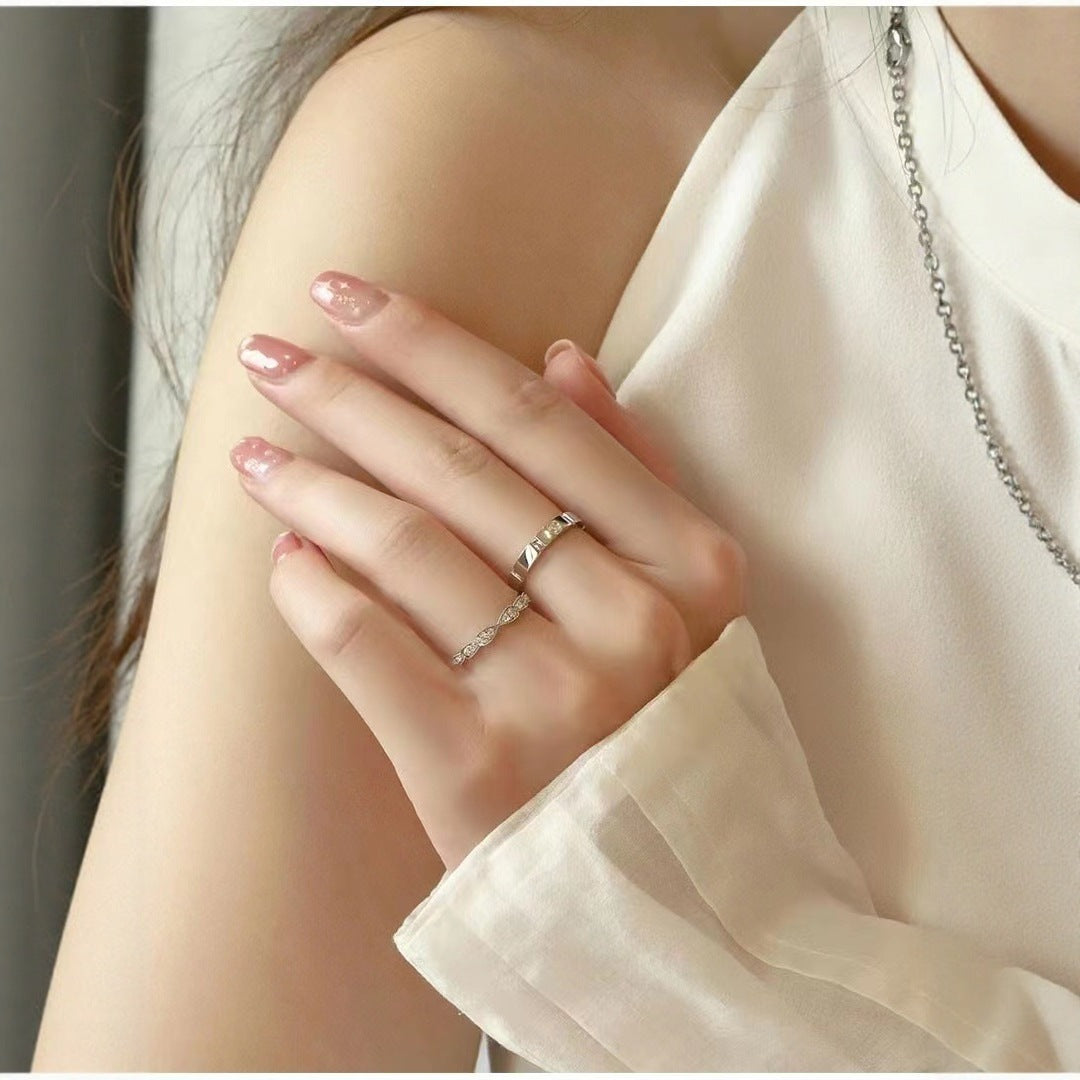 Damen Moderner Schmuckring mit elegantem Design und funkelndem Akzent Shop Nory