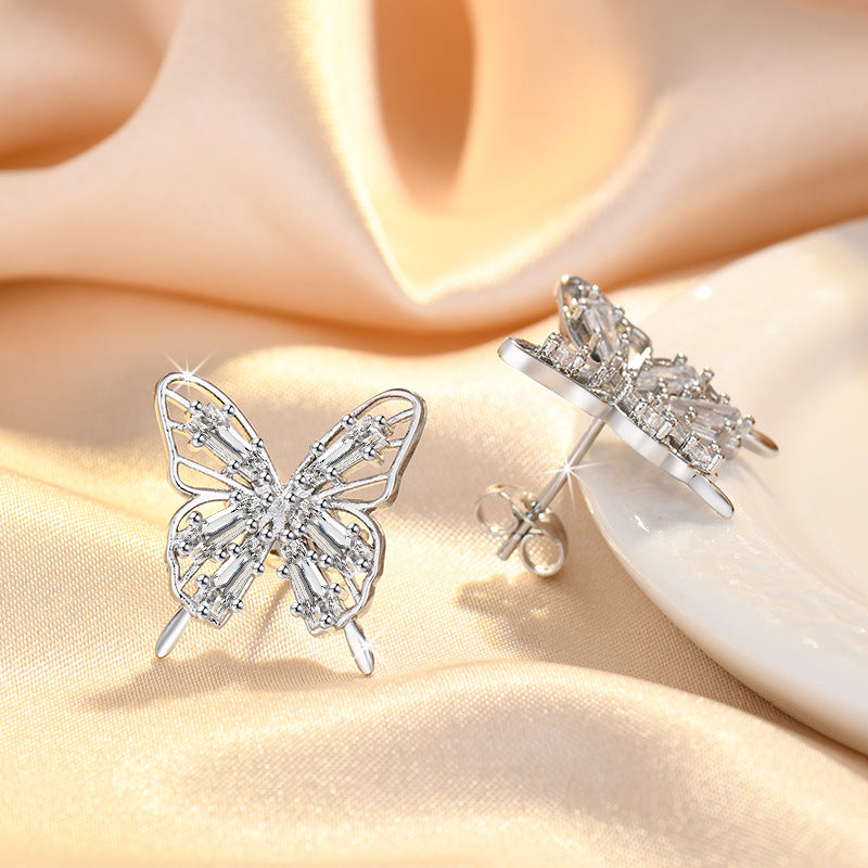 Damen Ohrstecker im Schmetterlingsdesign mit funkelnden Zirkonia Shop Nory