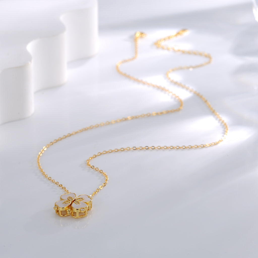 Damen Halskette mit kunstvollem Herzdesign und funkelnden Zirkonia Shop Nory