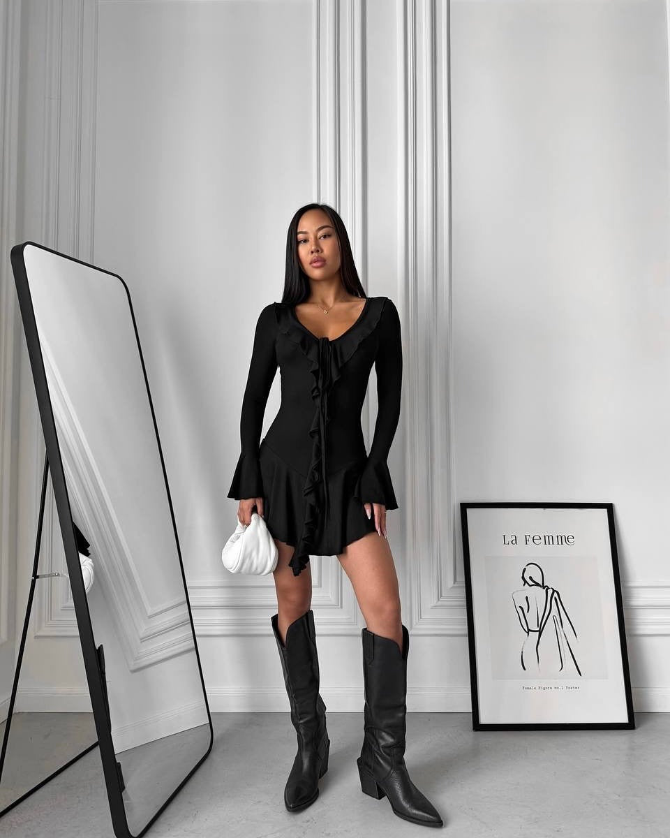 Damen Figurbetontes Rüschen‑Minikleid mit V‑Ausschnitt, Bindeband und Glockenärmeln Shop Nory