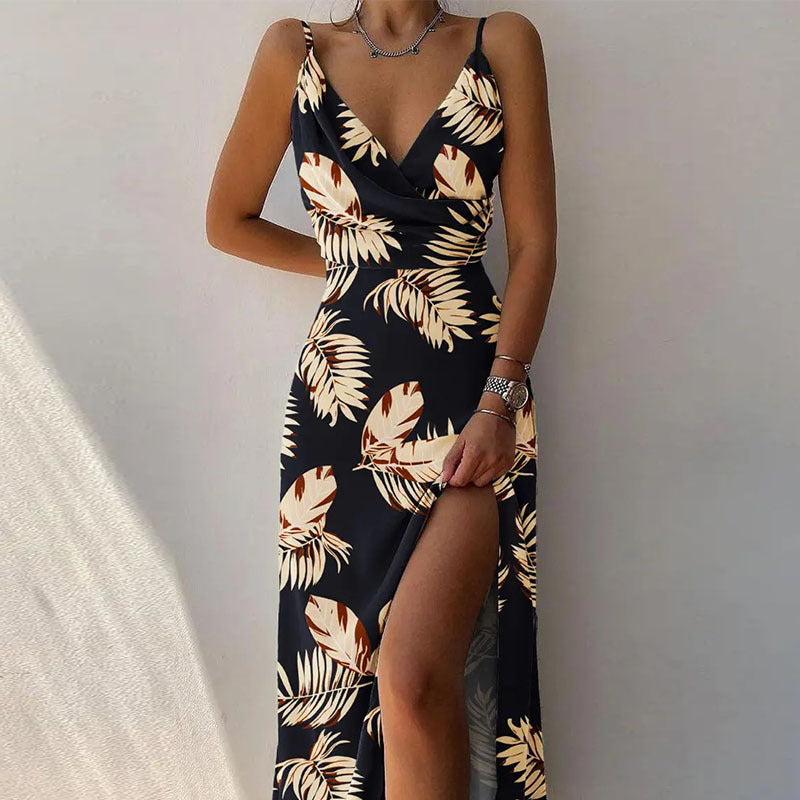 Kleid mit Hosenträgern und V-Ausschnitt mit geteiltem Print