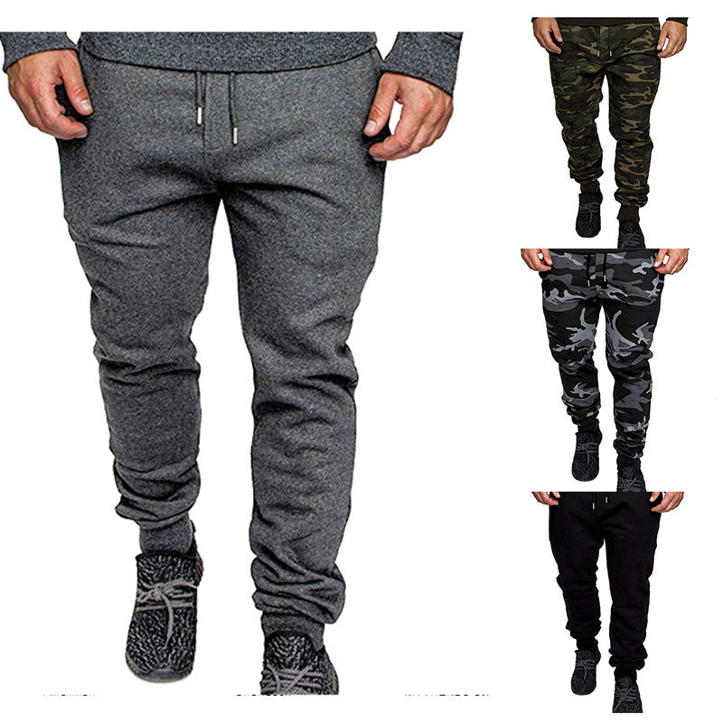 Herren Tapered Sweatpants aus Baumwollmix mit elastischem Bund, Tunnelzug und gerippten Bündchen Shop Nory