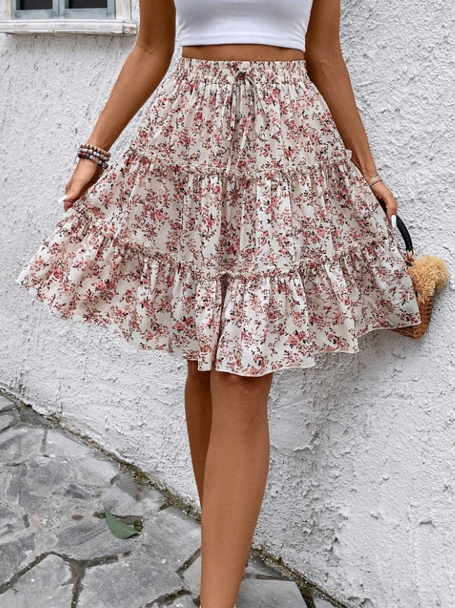 Damen Sommerrock mit charmanten Volantdetails und floralem Muster