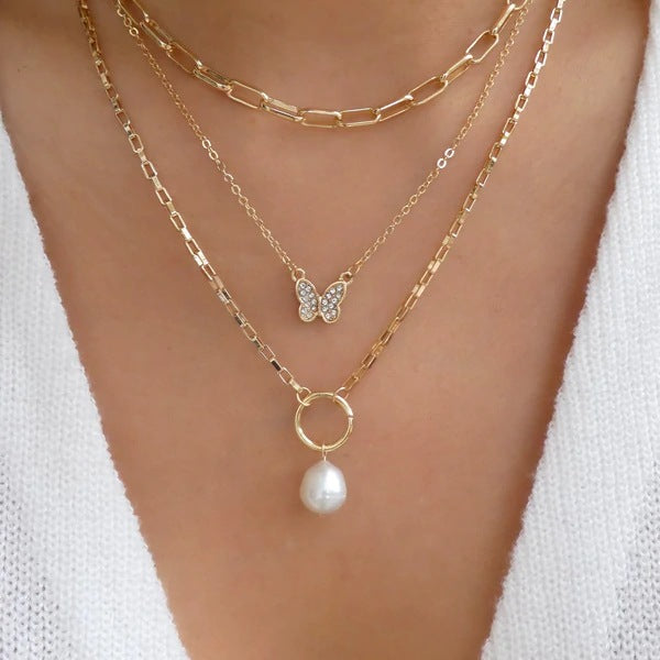 Damen Halskette mit mehrlagigen Designs und filigranen Anhängern Shop Nory
