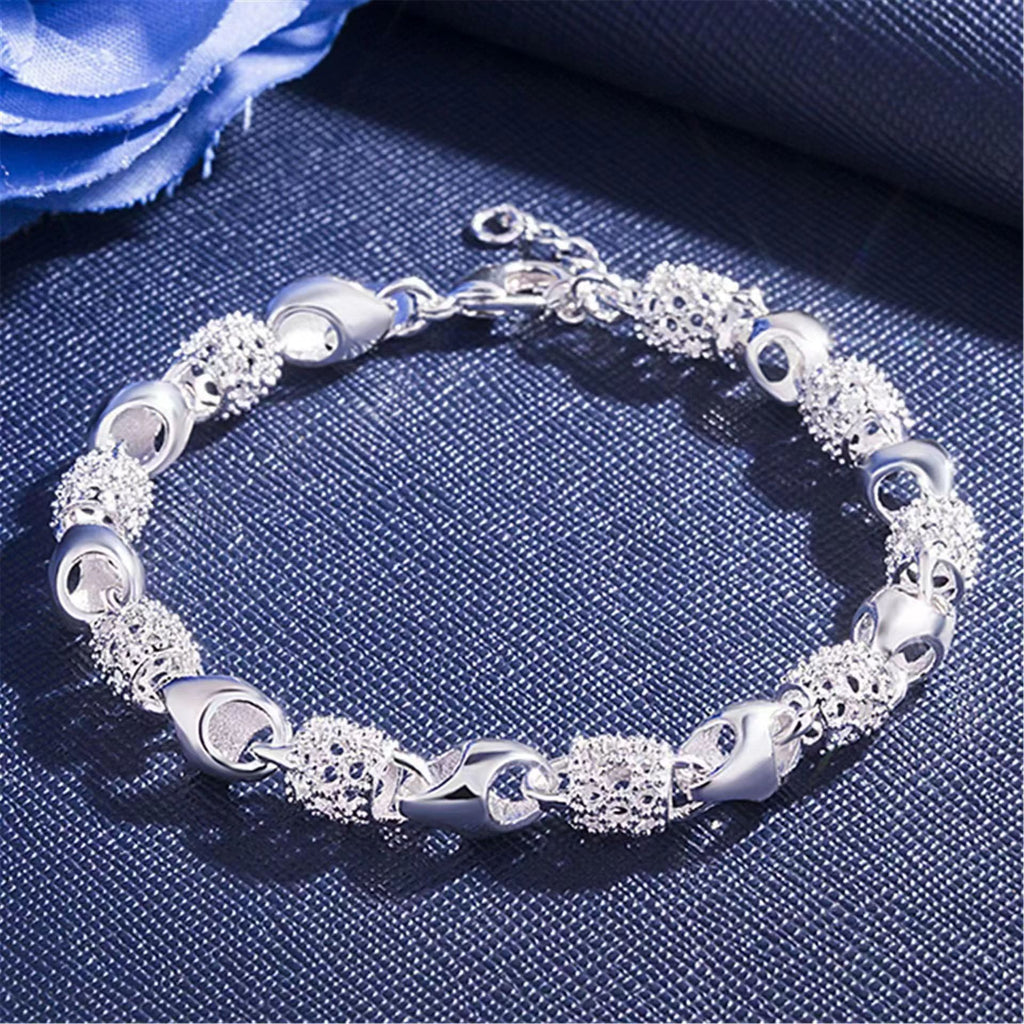 Damen-Schmuckarmband mit kunstvollen Details und filigranem Design Shop Nory