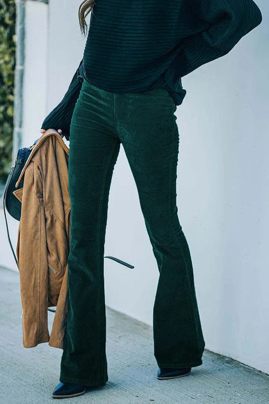 Damen Flared Jeans im eleganten 70er Jahre Stil