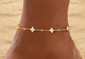 Damen Fußkettchen mit funkelnden Zirkonia-Elementen und eleganten Verzierungen Shop Nory