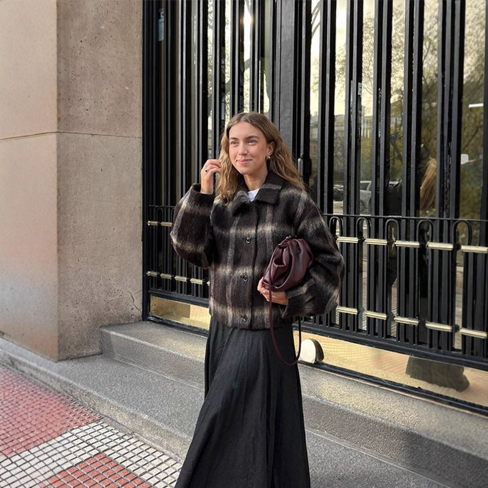 Damen Kurzjacke im karierten Kunstfell-Boxycut mit Schalkragen Shop Nory
