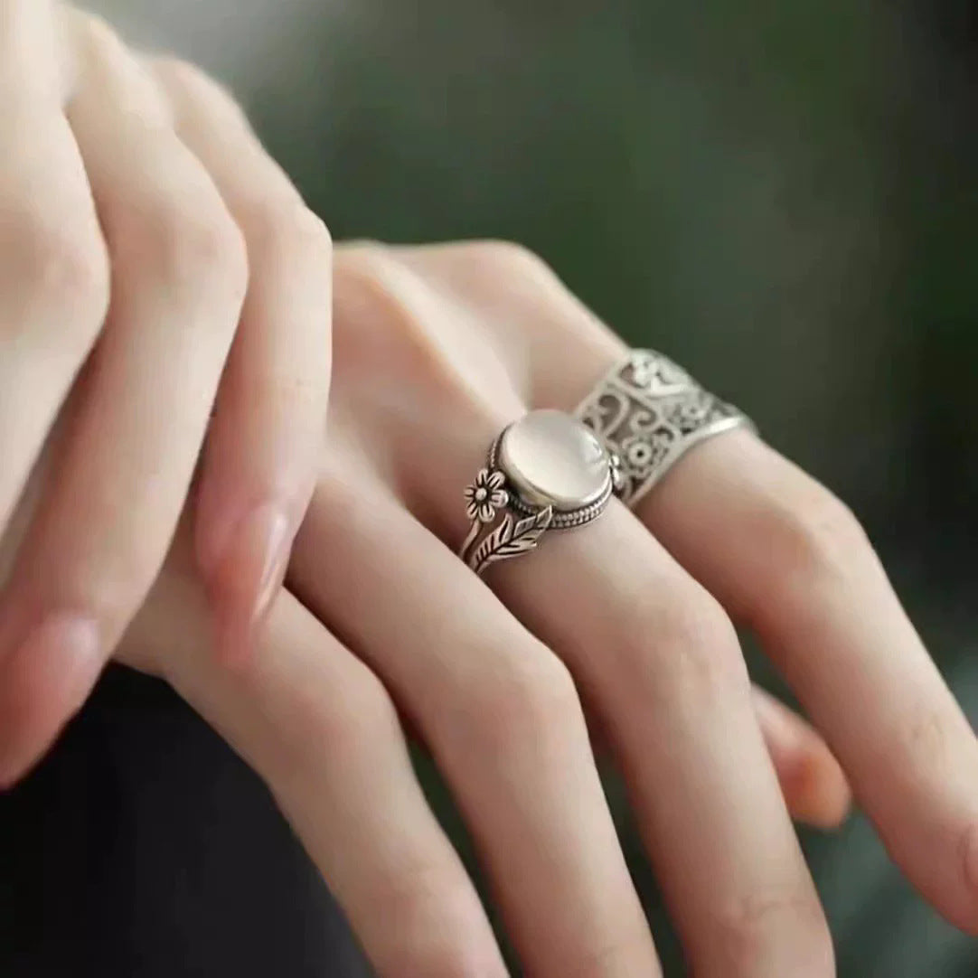 Damen filigraner Ring mit elegantem Blumen-Design und hochwertigem Zirkonia Shop Nory