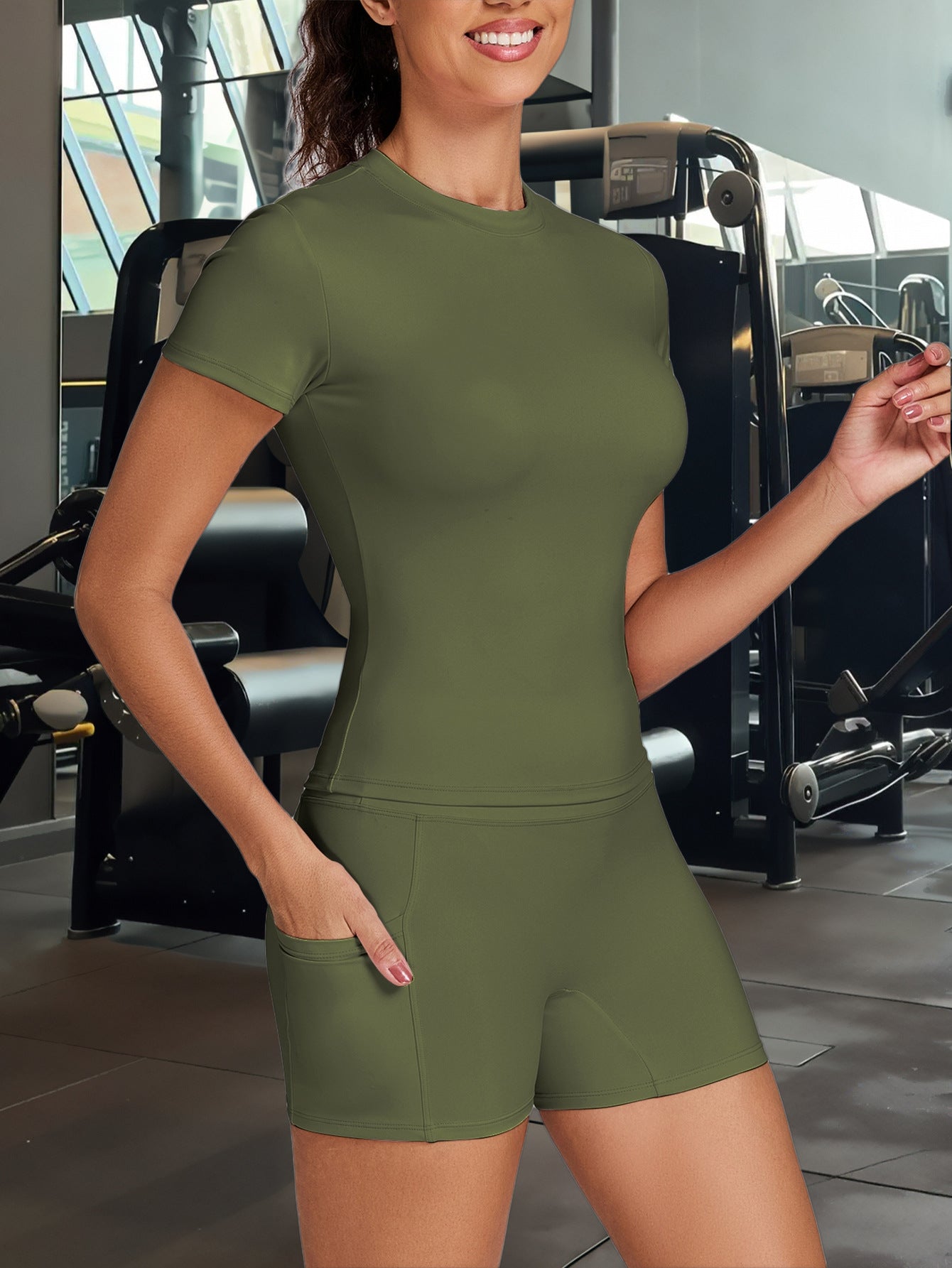 Damen Funktionale Sport-Shorts mit seitlichen Taschen und hohem Bund