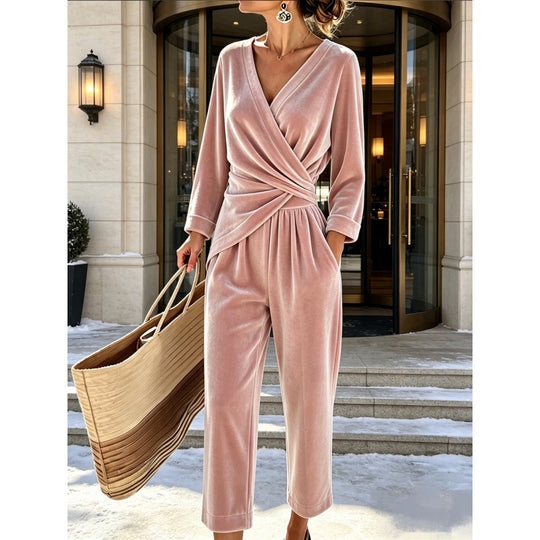 Damen Samt-Jumpsuit mit Wickeloberteil, taillierter Drapierung und weitem knöchellangem Bein Shop Nory