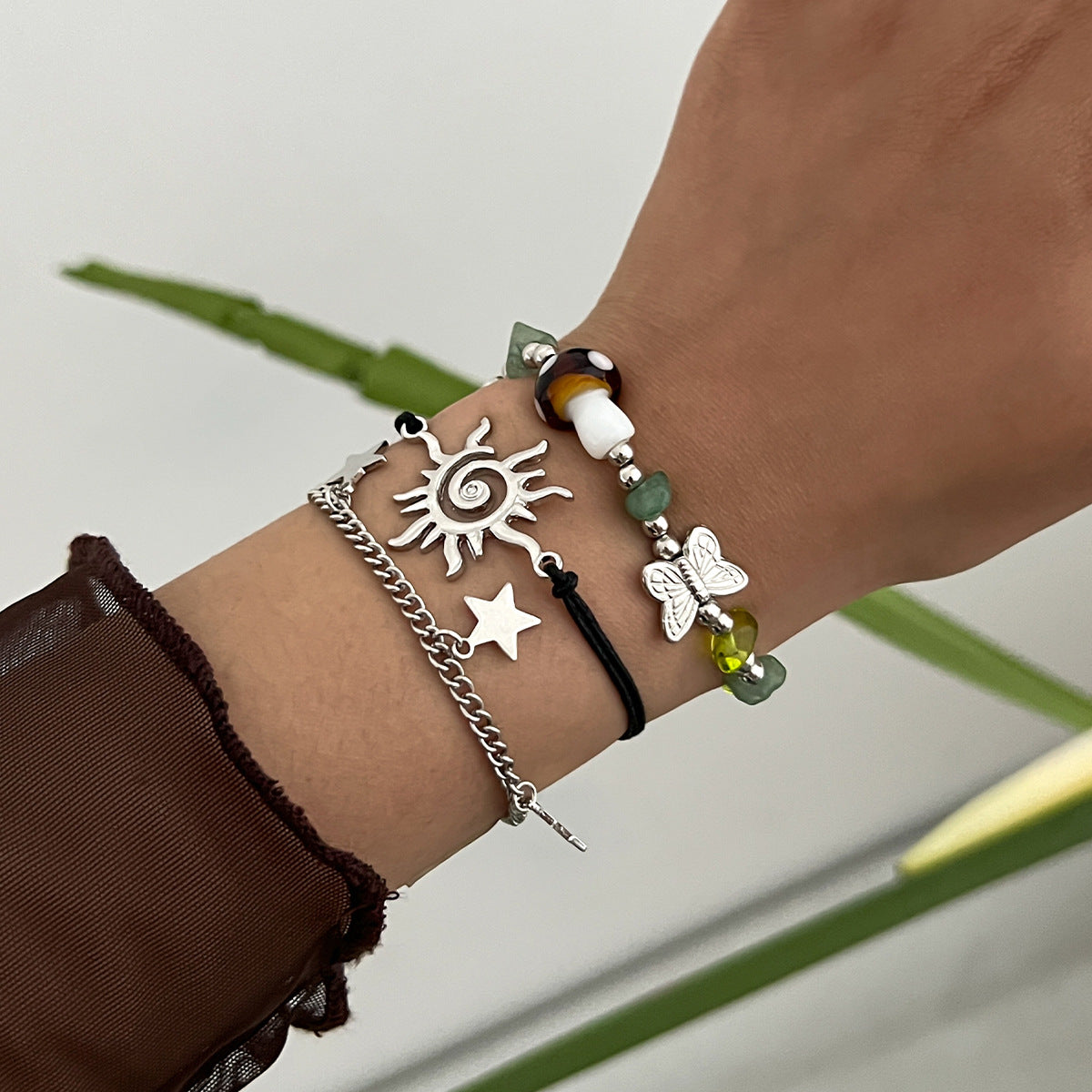 Damen Modeschmuck-Armband mit Sonne und bunten Perlen Shop Nory