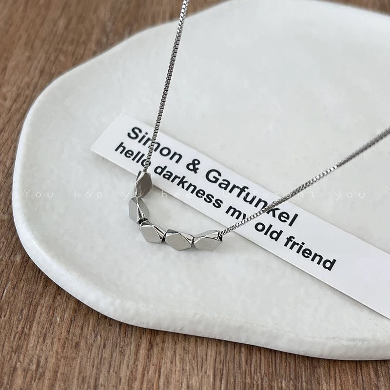 Damen minimalistisches Kette mit funkelndem Anhänger Shop Nory