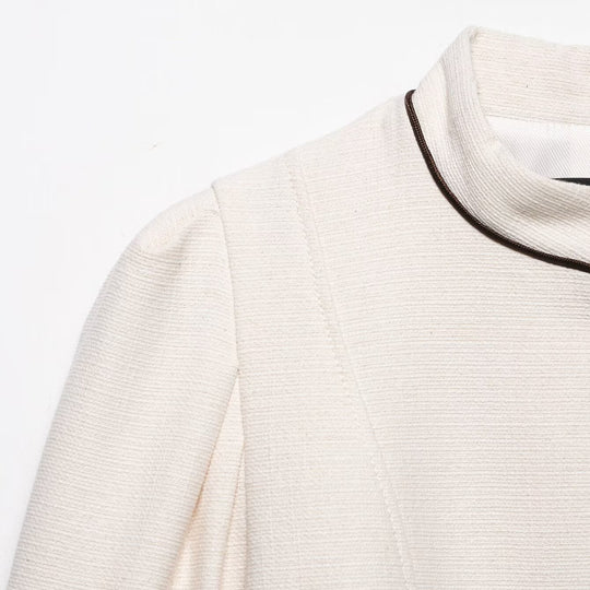 Damen Kurzblazer im Bouclé‑Look mit Stehkragen, dekorativer Paspelierung und bezogenen Knöpfen Shop Nory