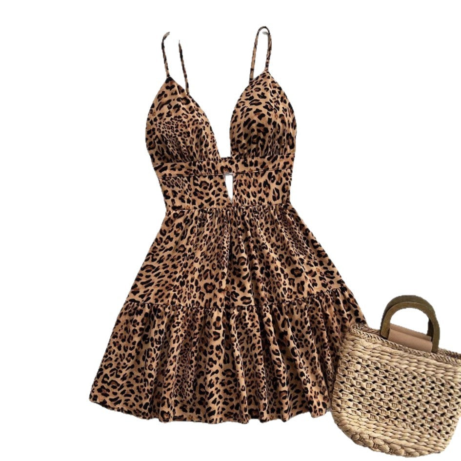 Damen Kleid mit raffiniertem Leo-Design und verstellbaren Trägern
