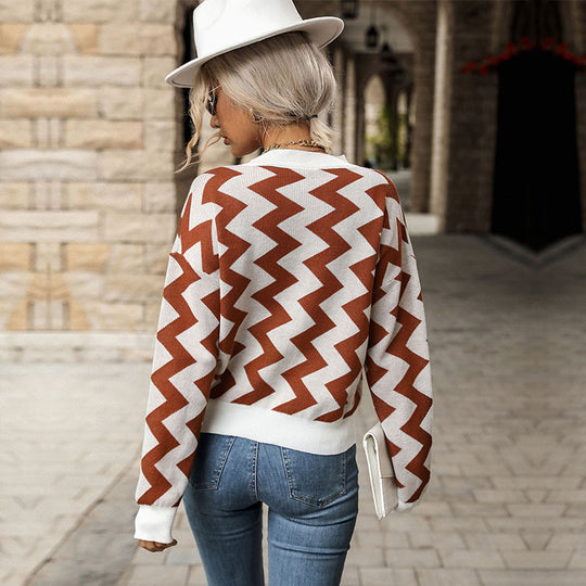 Damen figurfreundlicher Feinstrickpullover mit Zickzack‑Jacquard und Rundhalsausschnitt Shop Nory