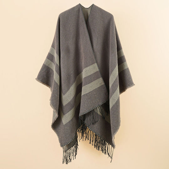 Damen Oversize-Ruana aus Wollmix mit kontrastierten Querstreifen und Fransensaum Shop Nory