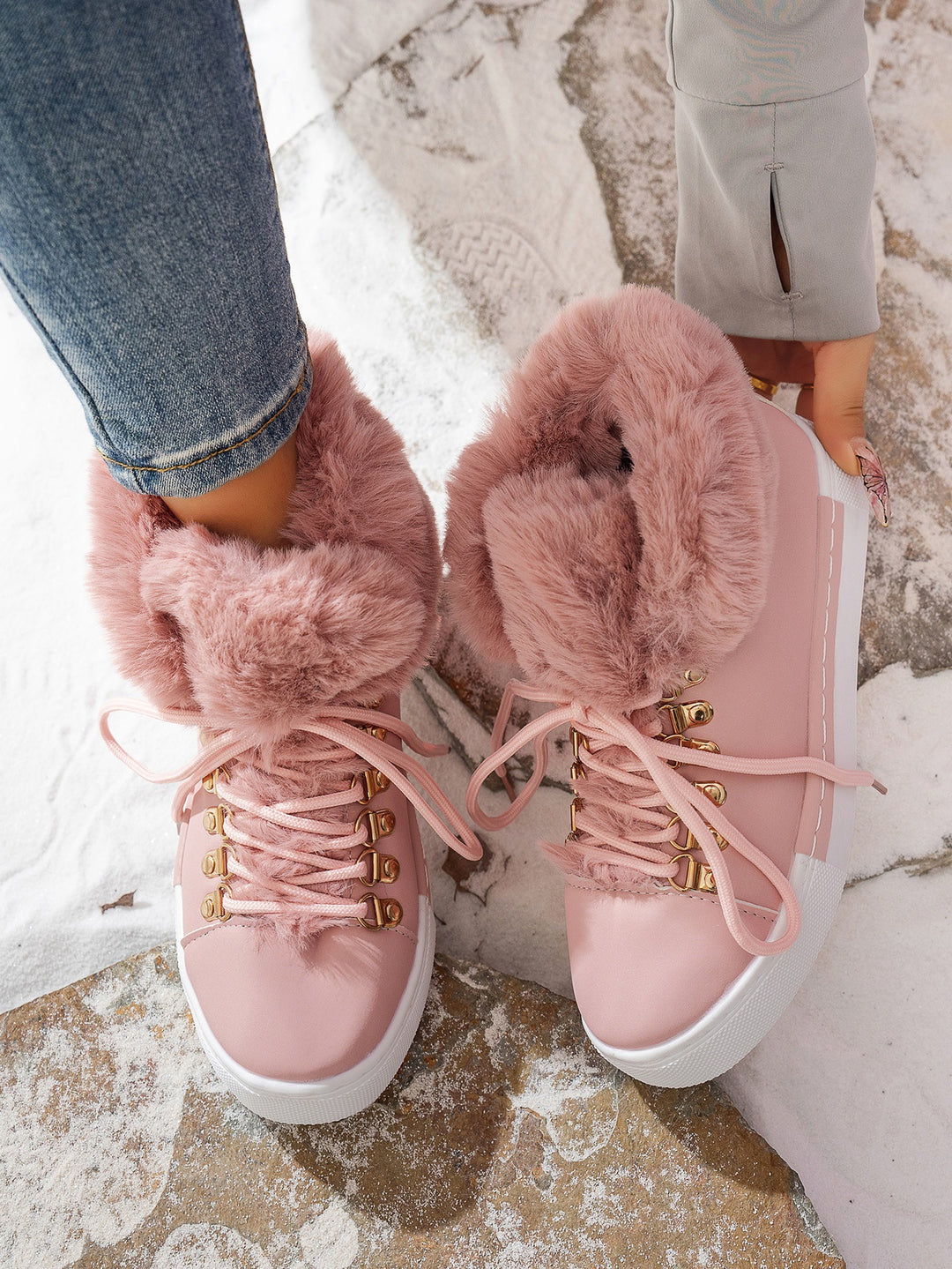 Damen Winterliche Sneaker-Stiefelette mit Kunstfellkragen und Plateau Shop Nory