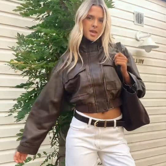 Damen Kurze Utility-Bomberjacke aus veganem Lederimitat mit hohem Stehkragen Shop Nory