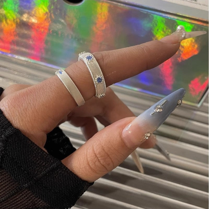 Damen Ring mit modernem, funkelndem Stein und elegantem Design Shop Nory