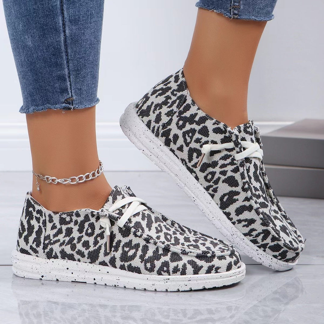 Damen Slip-On Sneaker im Leoprint mit Canvas-Obermaterial und elastischem Schnürband Shop Nory