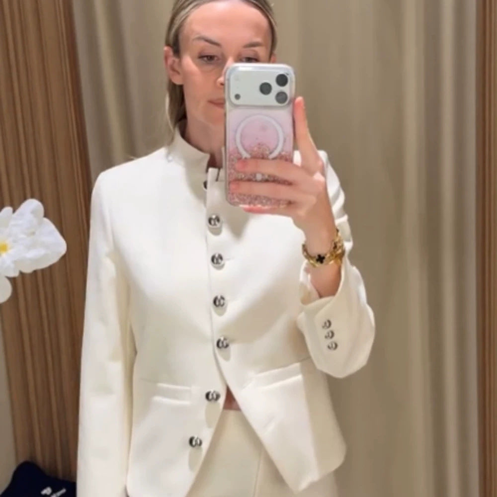 Damen Taillierter Blazer mit Stehkragen und silbernen Schmuckknöpfen Shop Nory