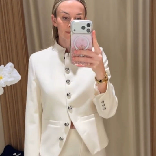 Damen Taillierter Blazer mit Stehkragen und silbernen Schmuckknöpfen Shop Nory
