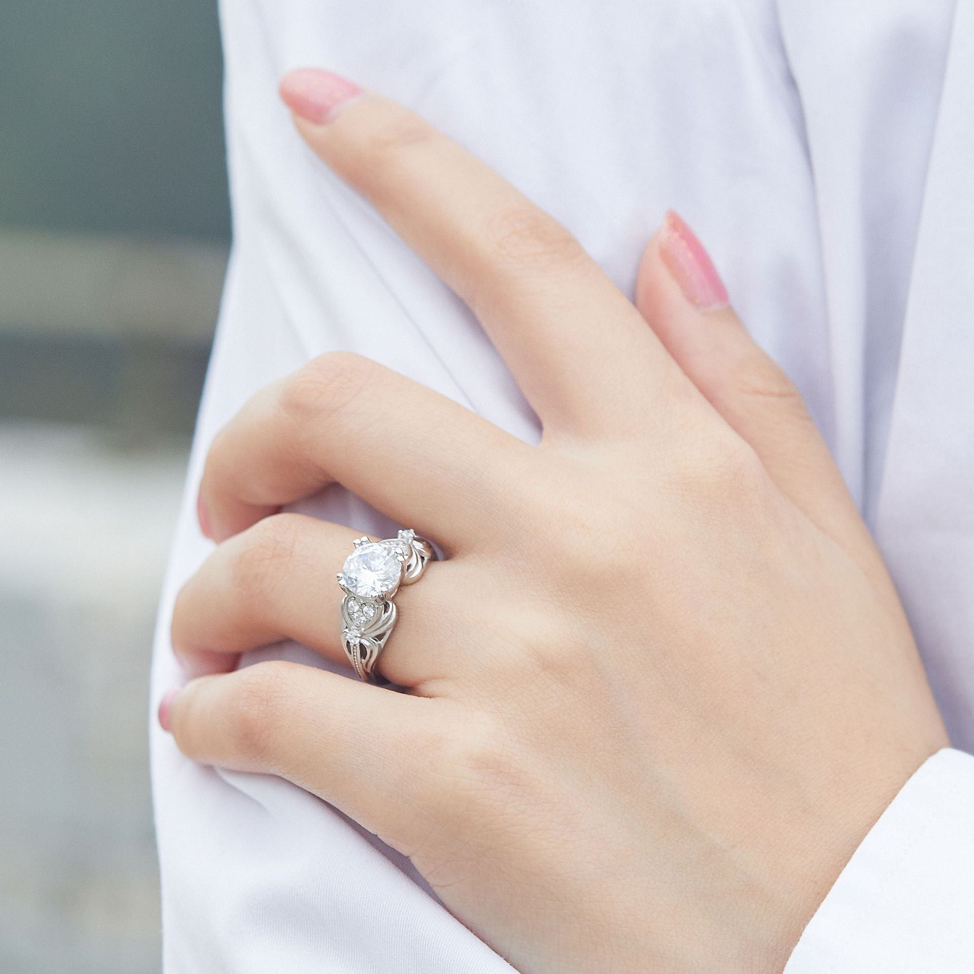 Damen Eleganter Verlobungsring mit kunstvollem Design Shop Nory