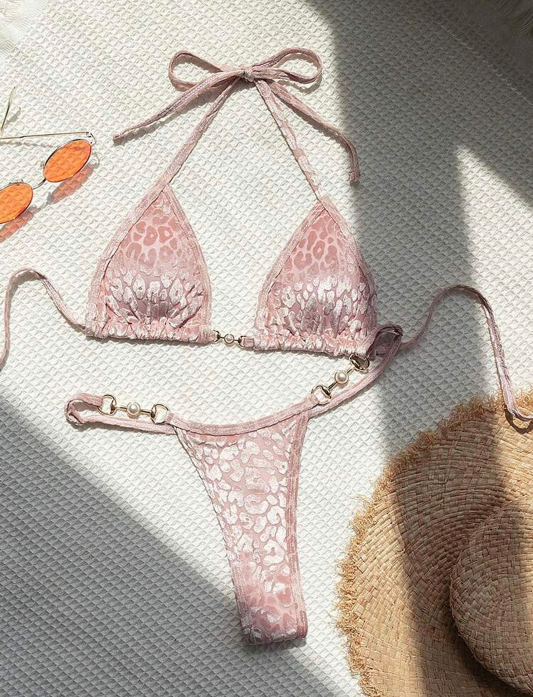 Damen Triangel-Bikini mit dekorativen Akzenten und raffiniertem Schnitt