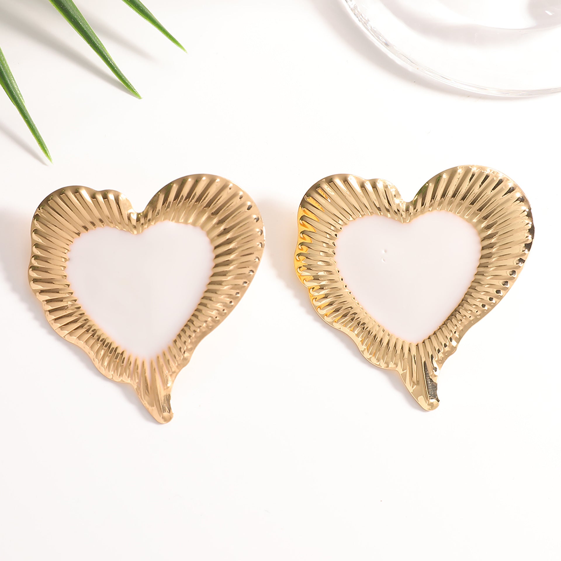 Damen Ohrringe im herzförmigen, glamourösen Design Shop Nory