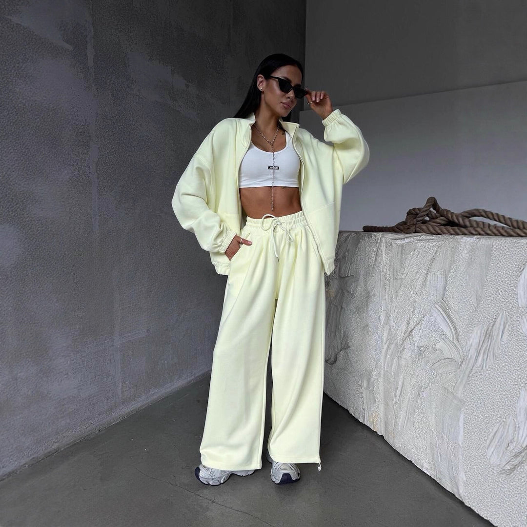 Damen oversized Sweatset mit Reißverschlussjacke und weiten Jogginghose Shop Nory