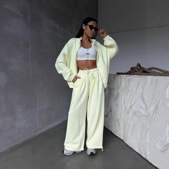 Damen oversized Sweatset mit Reißverschlussjacke und weiten Jogginghose Shop Nory