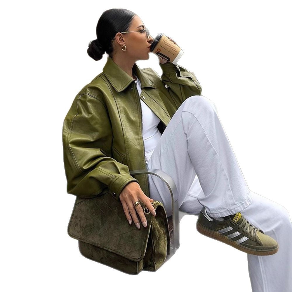 Damen Kurz geschnittene Oversize Kunstlederjacke mit weitem Kentkragen, dekorativen Ziernähten und verdeckter Reißverschlussleiste Shop Nory