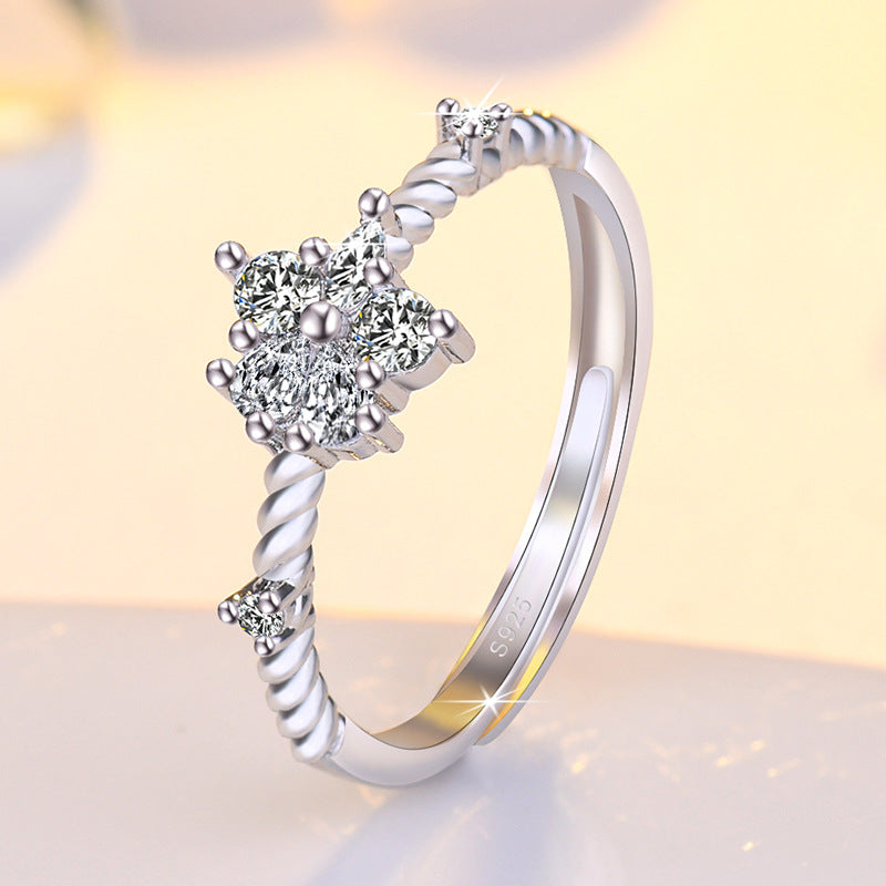 Damen Funkelnder Ring mit floralen Kristall-Elementen Shop Nory