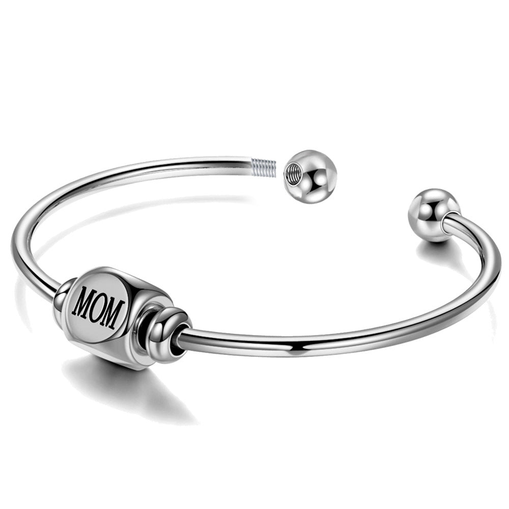 Damen Armreif mit personalisierbarem Mom-Anhänger Shop Nory